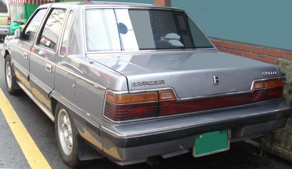 Hyundai grandeur azera 1986